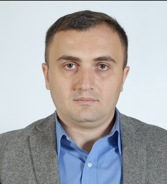 Arman   Gharakhanyan