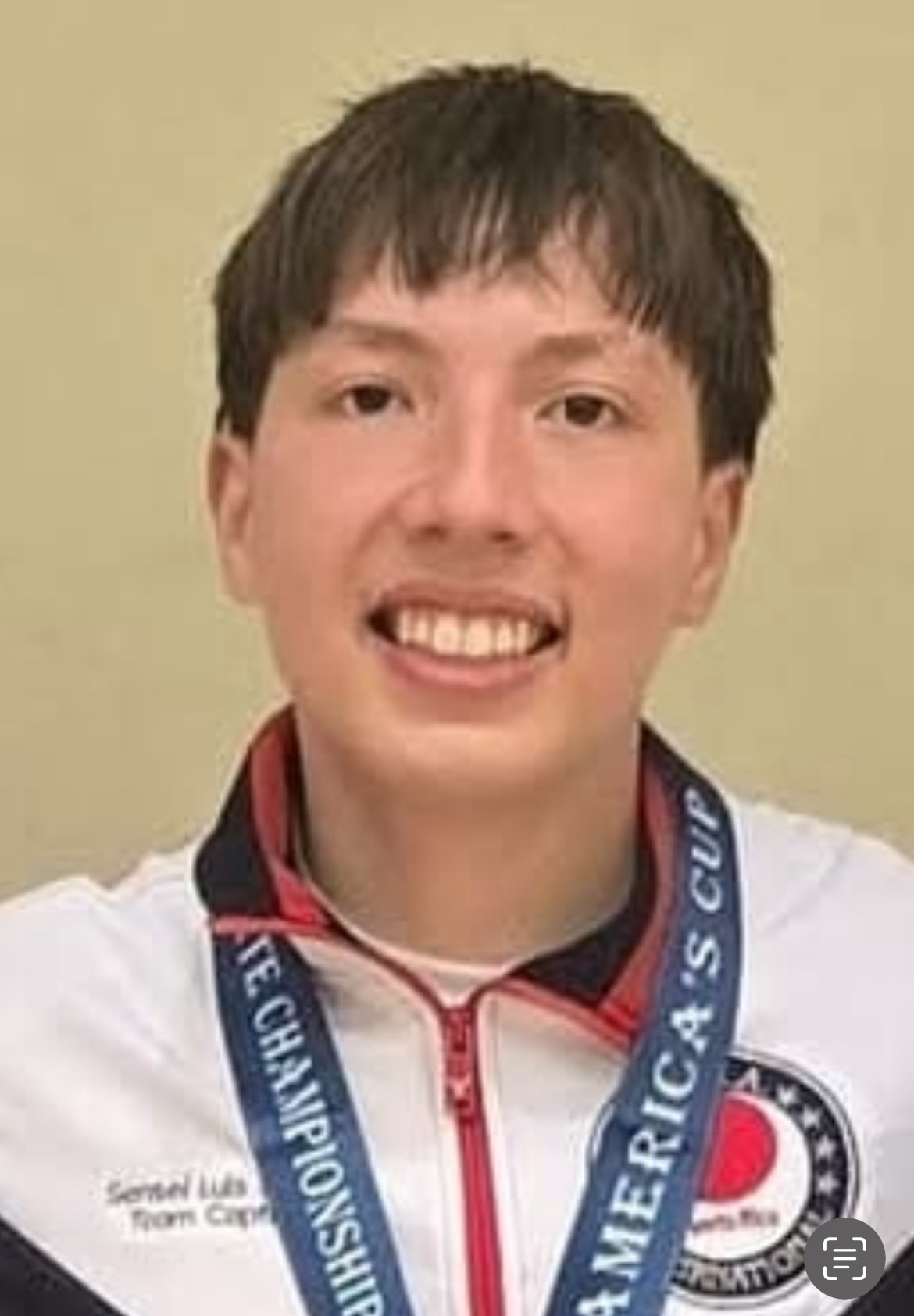 Luis  Salas